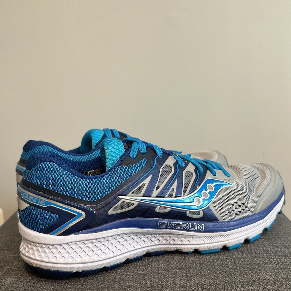 saucony omni 16 womens